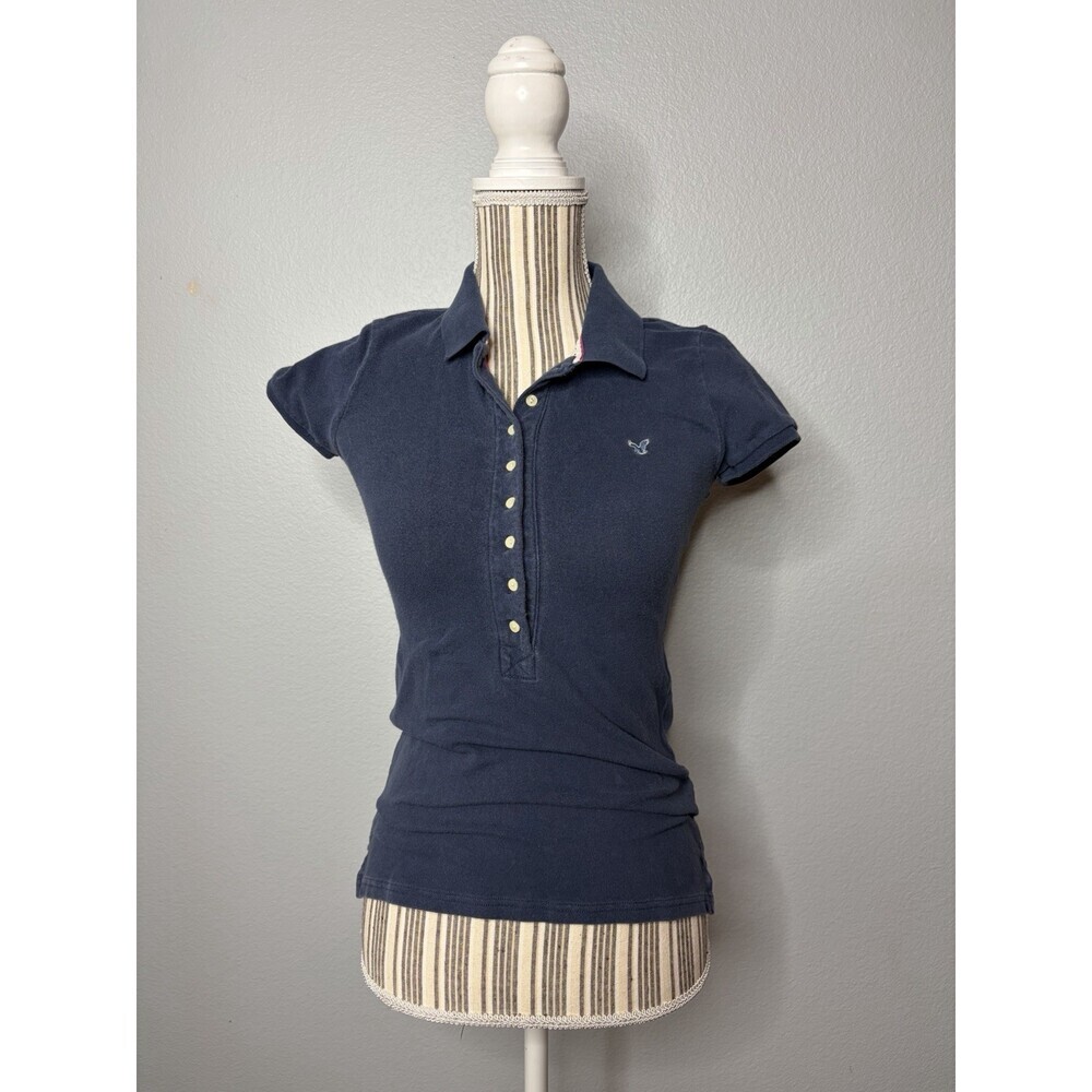 American Eagles Outfitters Women's Blue Fitted Style Polo Shirt Size SMALL